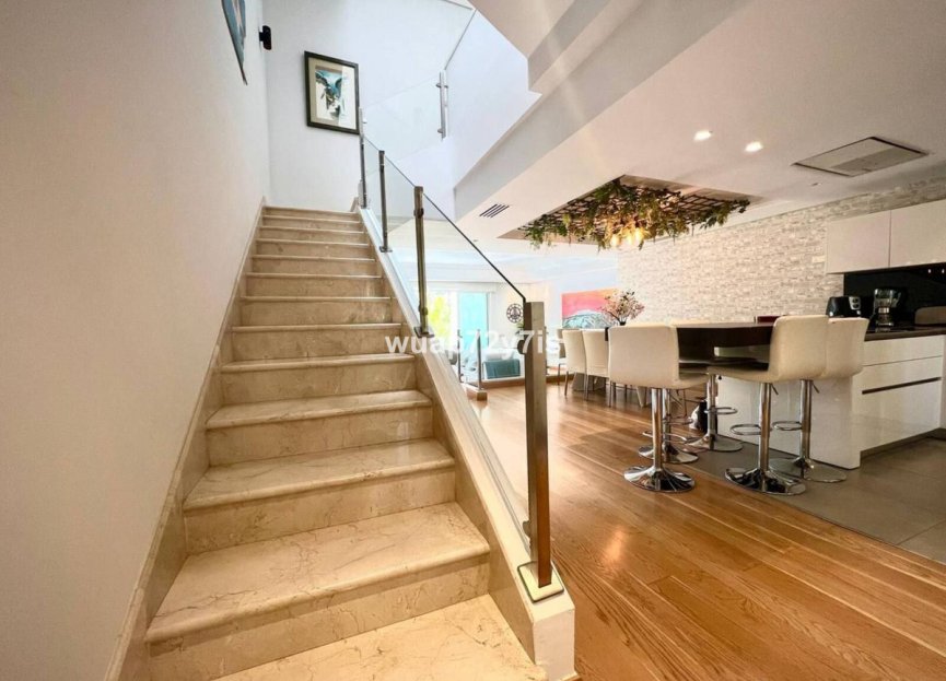 Resale - House - Townhouse - Estepona - Estepona Centro