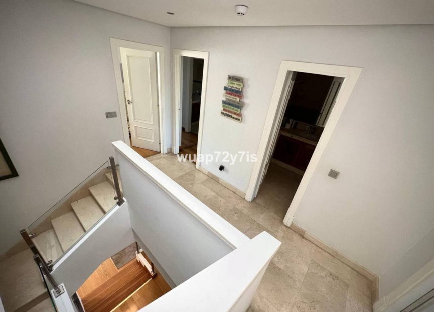 Resale - House - Townhouse - Estepona - Estepona Centro