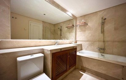 Resale - House - Townhouse - Estepona - Estepona Centro