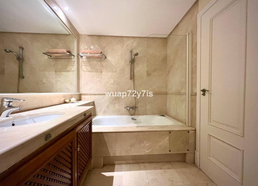 Resale - House - Townhouse - Estepona - Estepona Centro