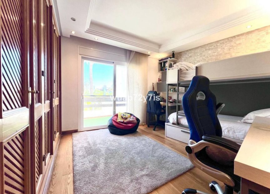 Resale - House - Townhouse - Estepona - Estepona Centro