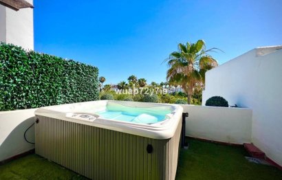 Resale - House - Townhouse - Estepona - Estepona Centro