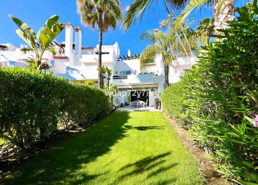 Resale - House - Townhouse - Estepona - Estepona Centro