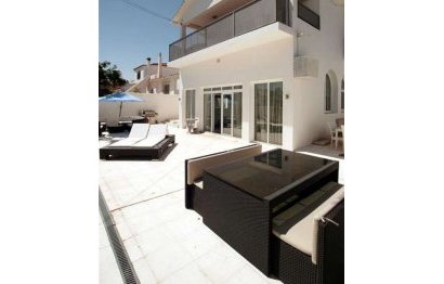 Resale - House - Detached Villa - Marbella - Nueva Andalucia