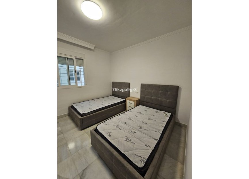 Reventa - Apartment - Middle Floor Apartment - Estepona - Estepona Centro