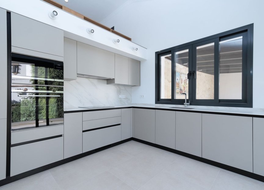 Resale - House - Detached Villa - Marbella - Marbella Centro