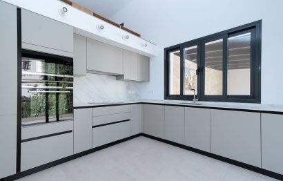 Resale - House - Detached Villa - Marbella - Marbella Centro