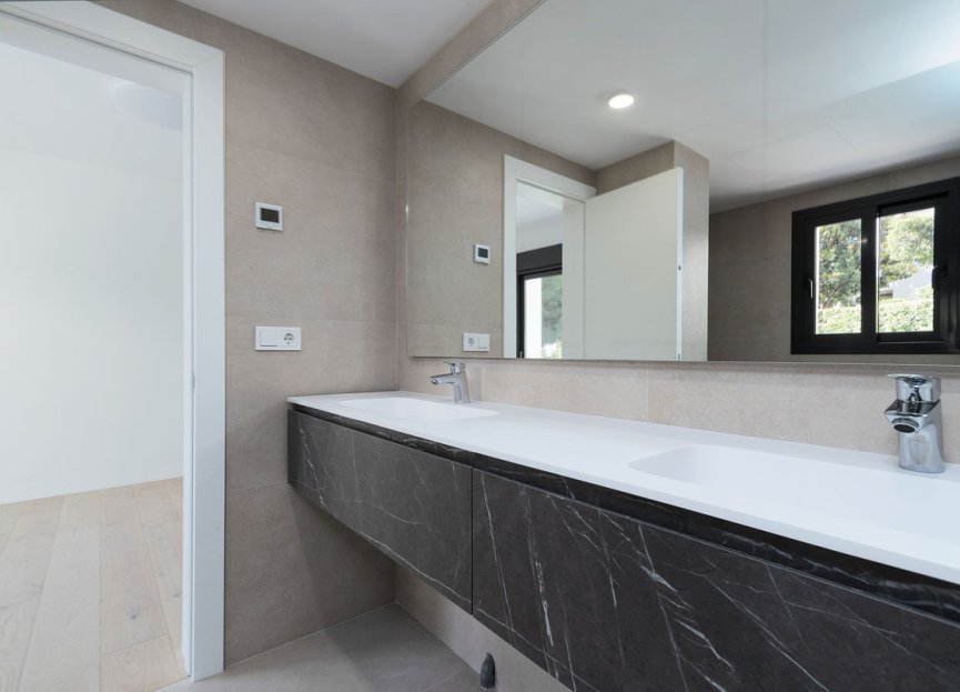 Resale - House - Detached Villa - Marbella - Marbella Centro