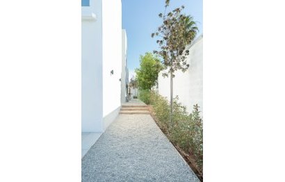 Resale - House - Detached Villa - Estepona - Estepona Centro