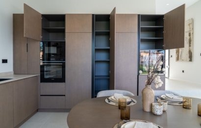 Resale - House - Detached Villa - Estepona - Estepona Centro