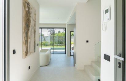 Resale - House - Detached Villa - Estepona - Estepona Centro