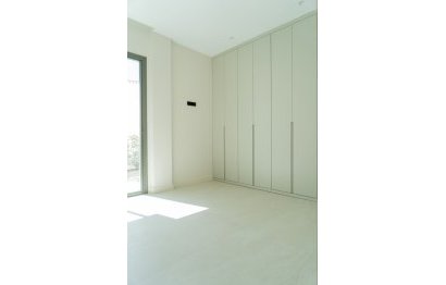 Resale - House - Detached Villa - Estepona - Estepona Centro