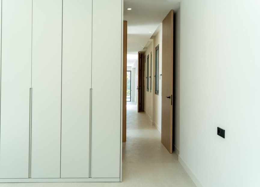 Resale - House - Detached Villa - Estepona - Estepona Centro