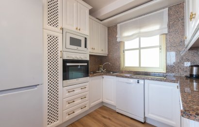 Resale - Apartment - Penthouse - Marbella - Elviria