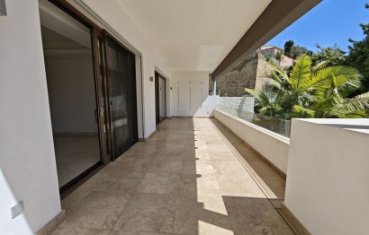 Resale - House - Semi-Detached House - Marbella - Marbella Centro