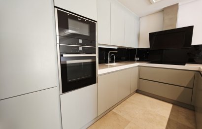 Resale - House - Semi-Detached House - Marbella - Marbella Centro