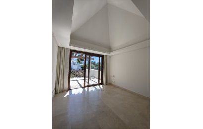 Resale - House - Semi-Detached House - Marbella - Marbella Centro