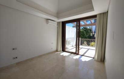 Resale - House - Semi-Detached House - Marbella - Marbella Centro