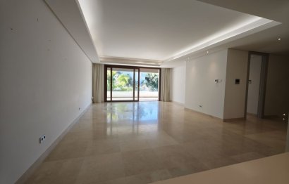 Resale - House - Semi-Detached House - Marbella - Marbella Centro