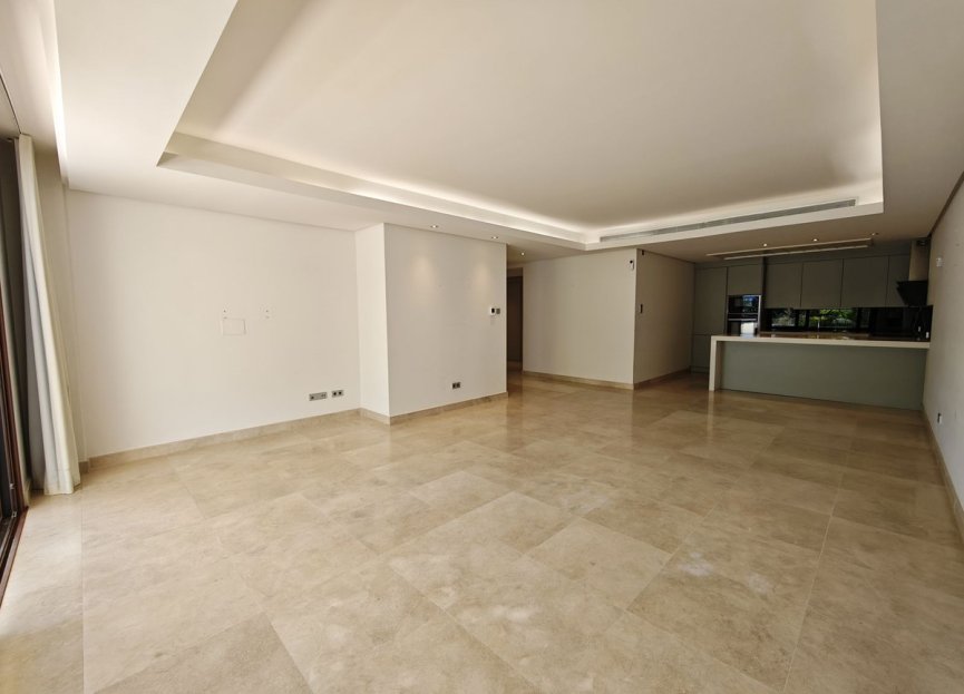 Resale - House - Semi-Detached House - Marbella - Marbella Centro