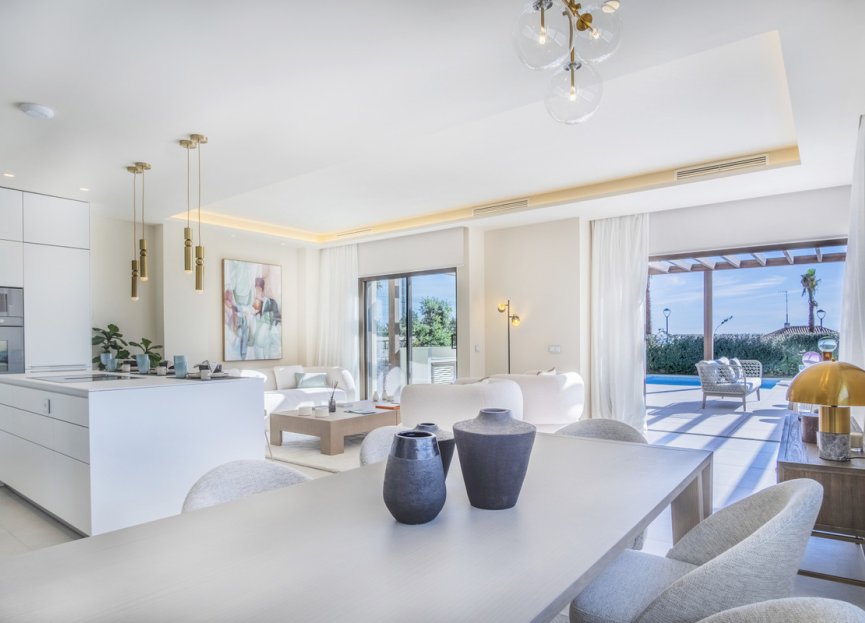 Obra nueva - Casa - New Golden Mile