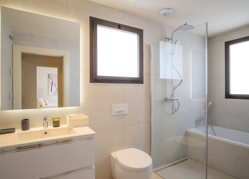 Obra nueva - Casa - New Golden Mile