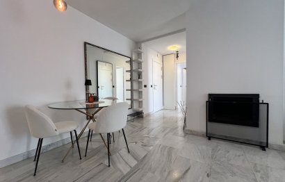 Resale - Apartment - Middle Floor Apartment - Benahavís - Benahavís Centro