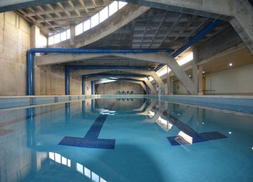 Resale - Apartment - Middle Floor Apartment - Benahavís - Benahavís Centro