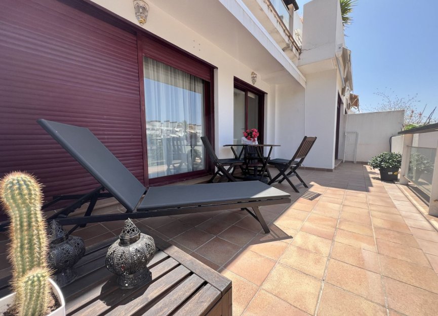 Resale - Apartment - Middle Floor Apartment - Benahavís - Benahavís Centro