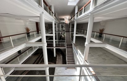 Resale - Apartment - Middle Floor Apartment - Benahavís - Benahavís Centro