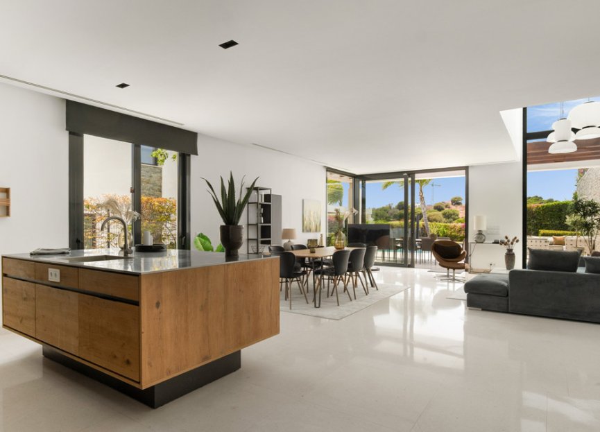 Resale - House - Semi-Detached House - Marbella - Cabopino