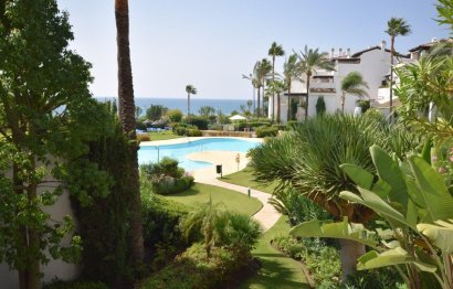 Resale - Apartment - Middle Floor Apartment - Estepona - Costalita