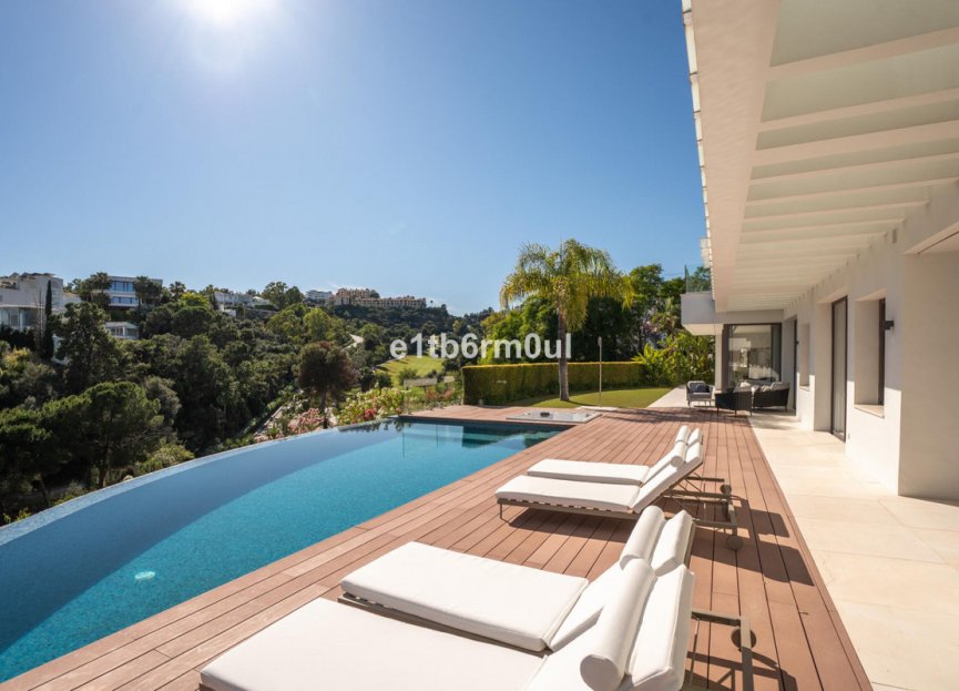 Resale - House - Detached Villa - Benahavís - La Quinta