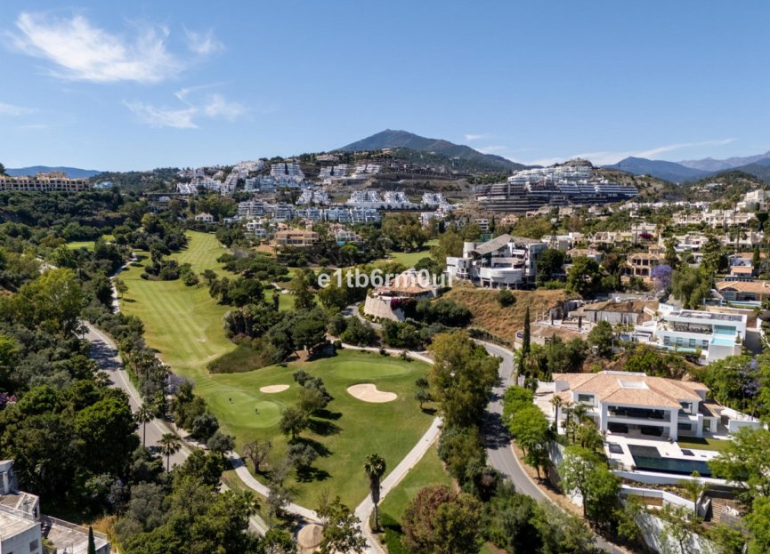 Resale - House - Detached Villa - Benahavís - La Quinta