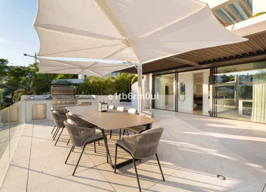 Resale - House - Detached Villa - Benahavís - La Quinta