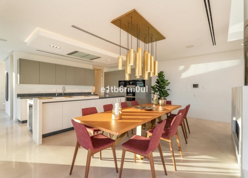 Resale - House - Detached Villa - Benahavís - La Quinta