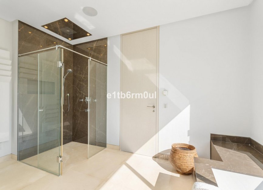 Resale - House - Detached Villa - Benahavís - La Quinta