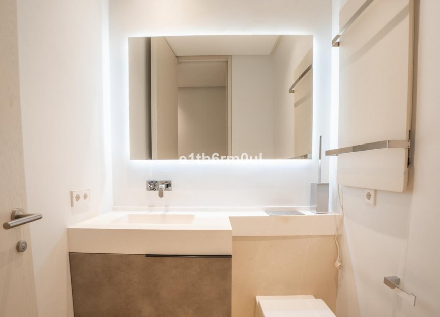 Resale - House - Detached Villa - Benahavís - La Quinta