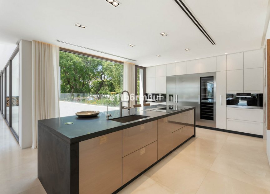 Resale - House - Detached Villa - Benahavís - La Quinta