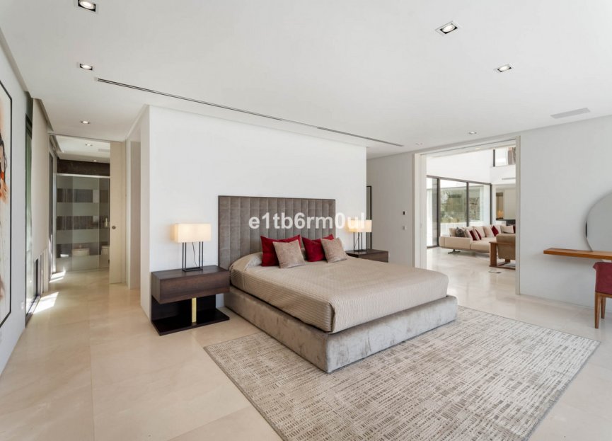 Resale - House - Detached Villa - Benahavís - La Quinta