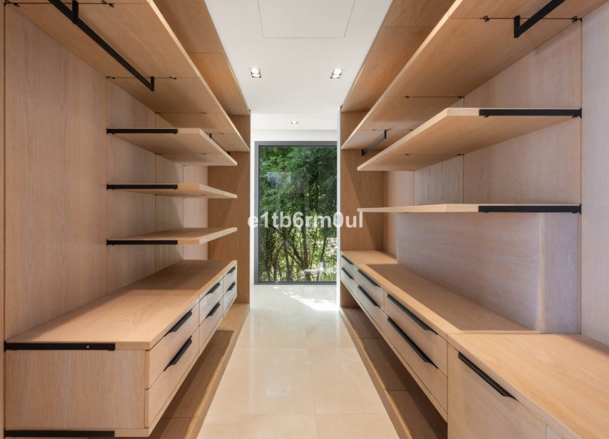 Resale - House - Detached Villa - Benahavís - La Quinta