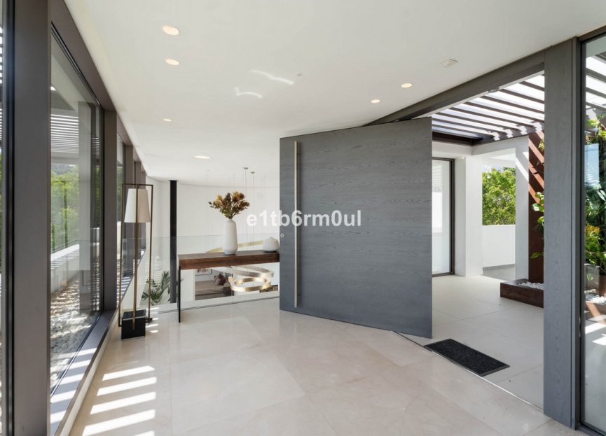 Resale - House - Detached Villa - Benahavís - La Quinta