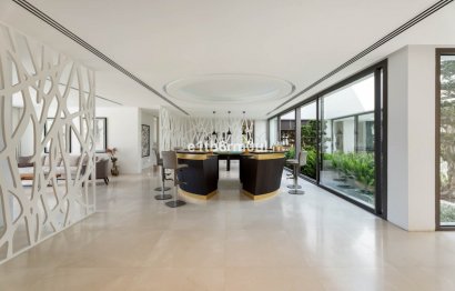 Resale - House - Detached Villa - Benahavís - La Quinta