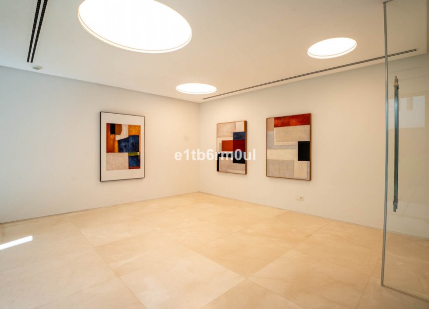 Resale - House - Detached Villa - Benahavís - La Quinta