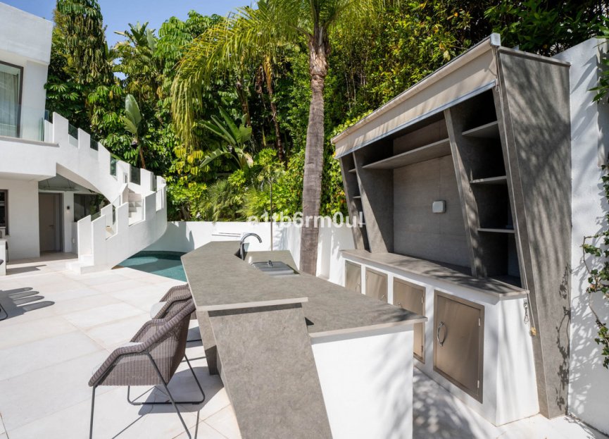 Resale - House - Detached Villa - Benahavís - La Quinta