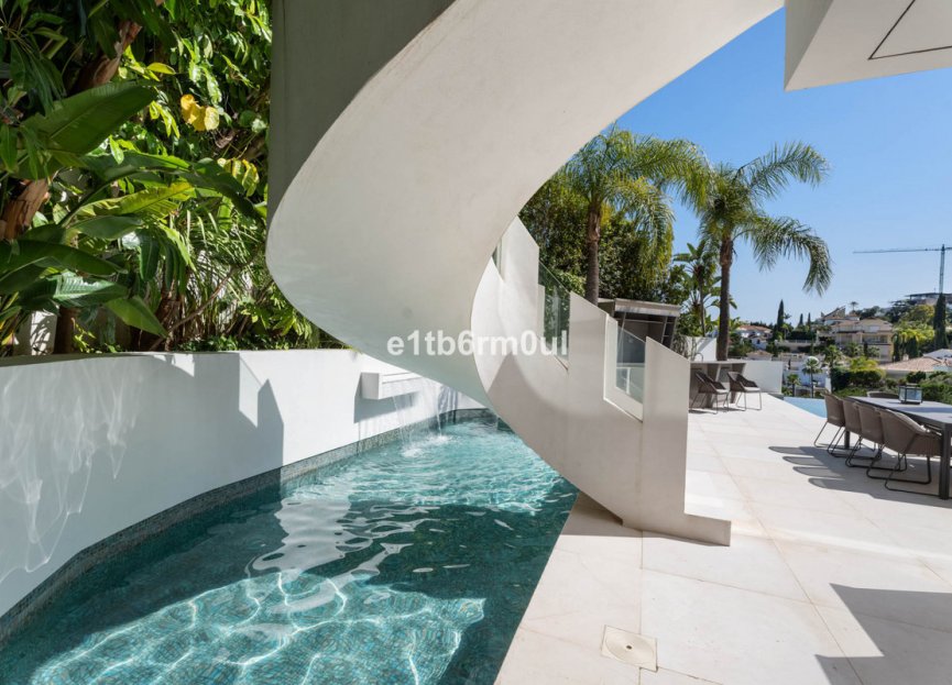 Resale - House - Detached Villa - Benahavís - La Quinta