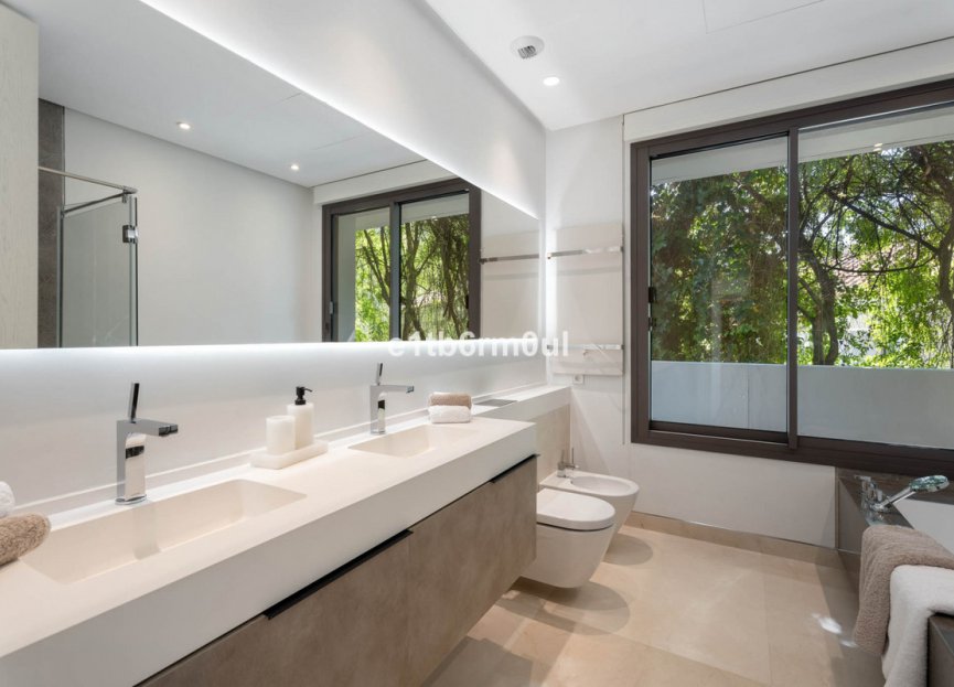 Resale - House - Detached Villa - Benahavís - La Quinta