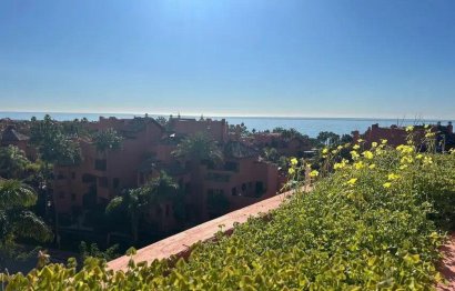 Resale - Apartment - Penthouse - Estepona - New Golden Mile