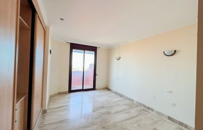 Resale - Apartment - Penthouse - Estepona - New Golden Mile