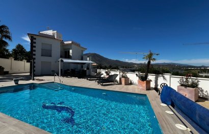 Resale - House - Detached Villa - Estepona - Estepona Centro